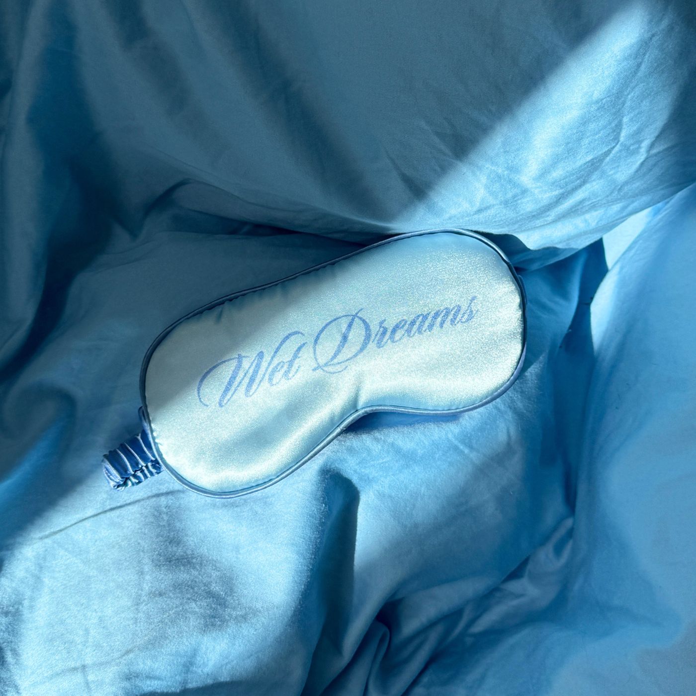 Wet dreams blindfold fra Peech set fra siden