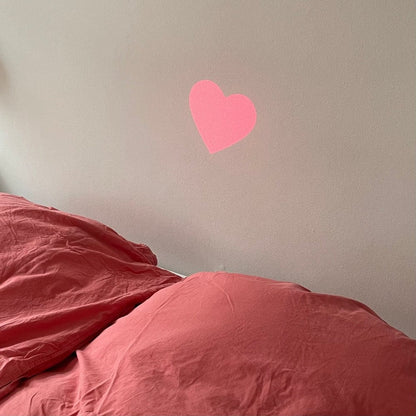 Vibrerende buttplug med hjerte laser fra Booty Sparks set fra en anden vinkel